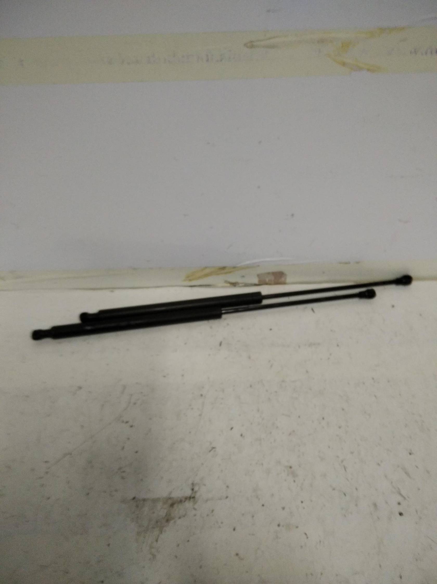 Asta ammortizzante portello post. sx.